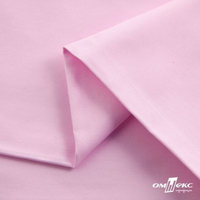 Ткань сорочечная Альто, 115 г/м2, 58% пэ,42% хл, окрашенный, шир.150 см, цв. 2-розовый (арт.101) - купить в Челябинске. Цена 306.69 руб.